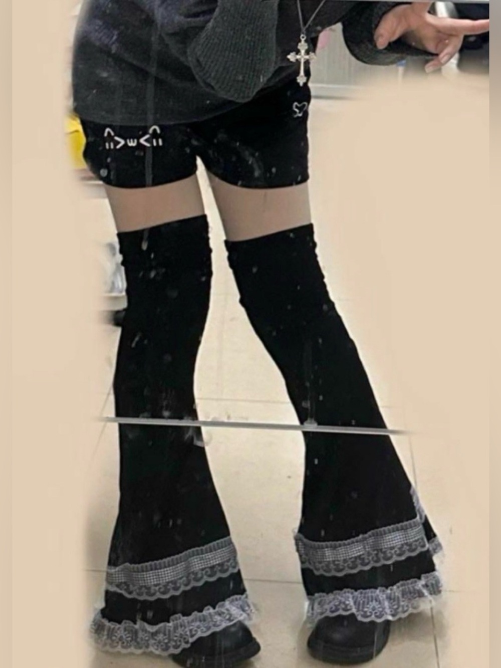 🖤BLACK FLARED LEG WARMERS SIZE OS🖤